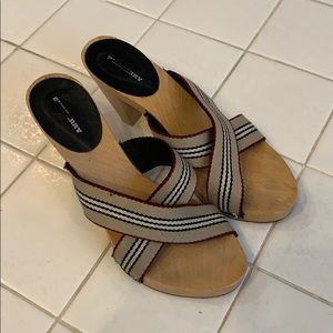 BURBERRY slide heels